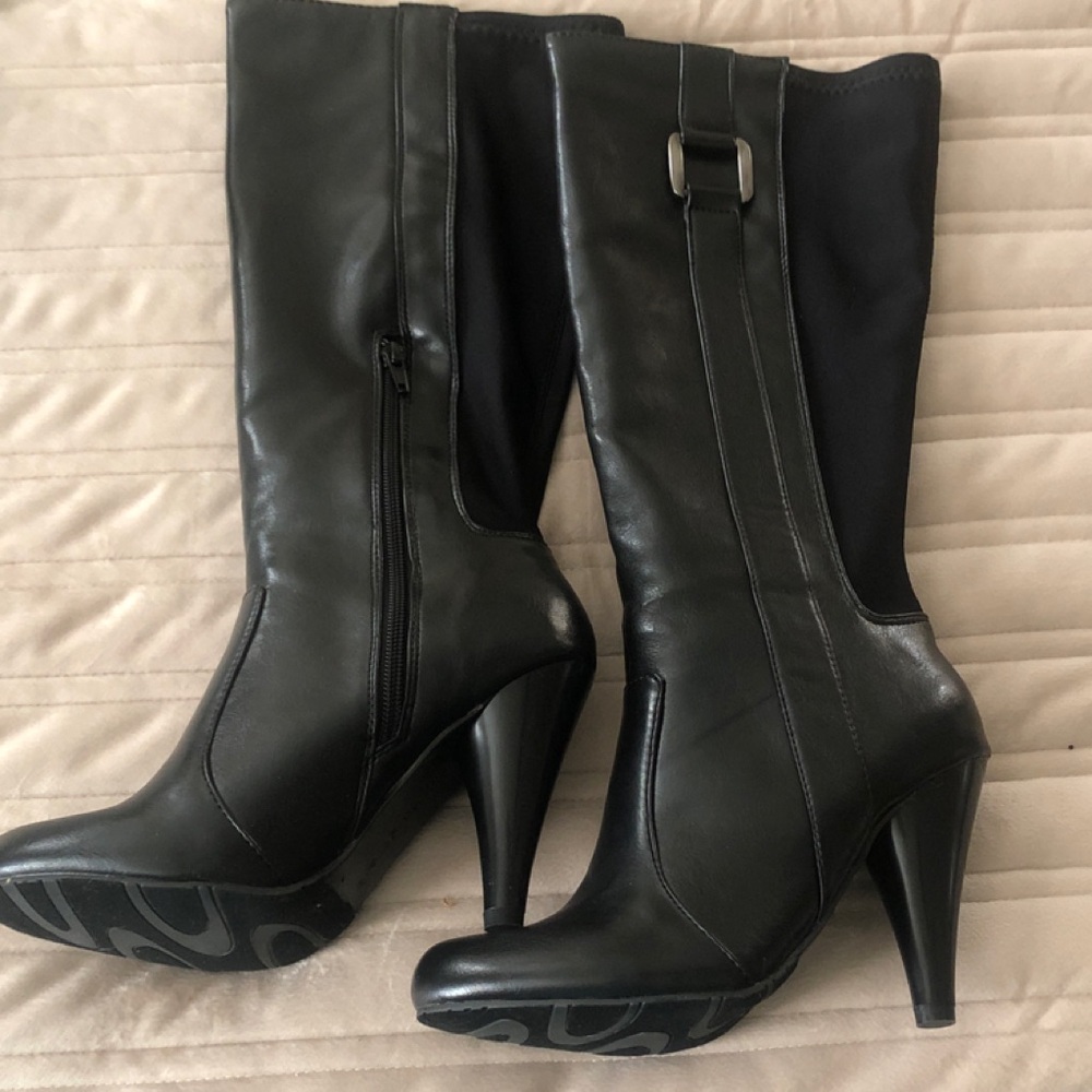 Andrew Geller Black Heeled Boots